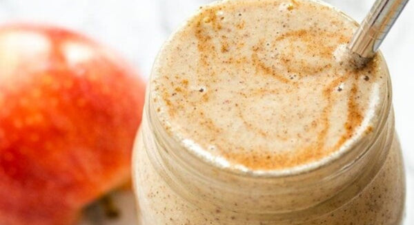 Apple Cinnamon Protein Smoothie - insidefitnessmag.com